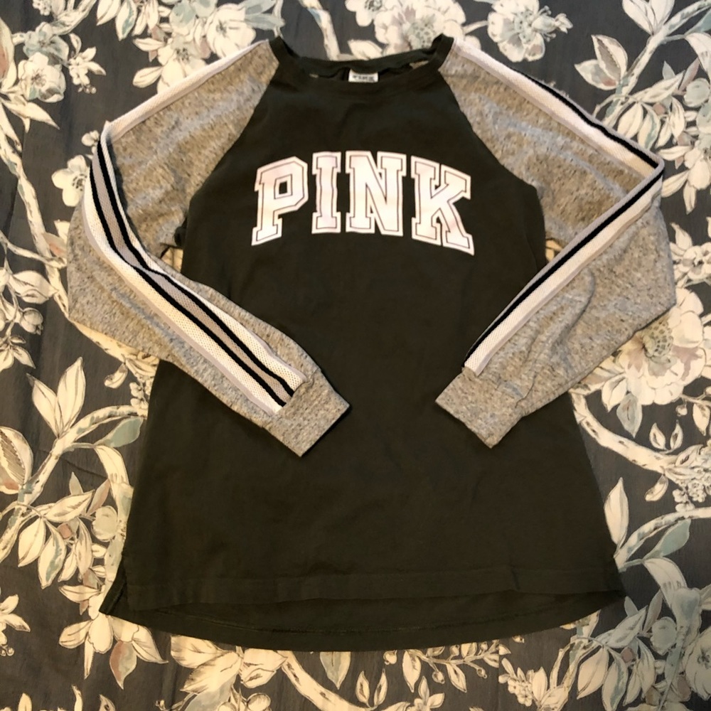 PINK Victoria’s Secret long-sleeve top
